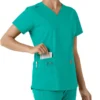 Haut médical à col en V avec empiècements en tricot Force Essentials pour femme